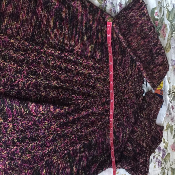 Maroon cableknit embellished sweater 3/4 sleeves - Picture 4 of 4